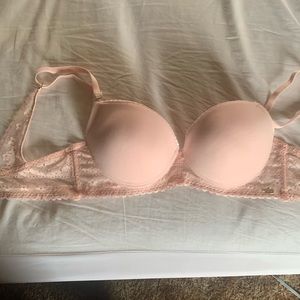 Jessica Simpson pink bra 34 C
